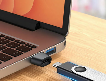 USB-A naar USB-C Adapter – Laden & Data – Compact plug & play