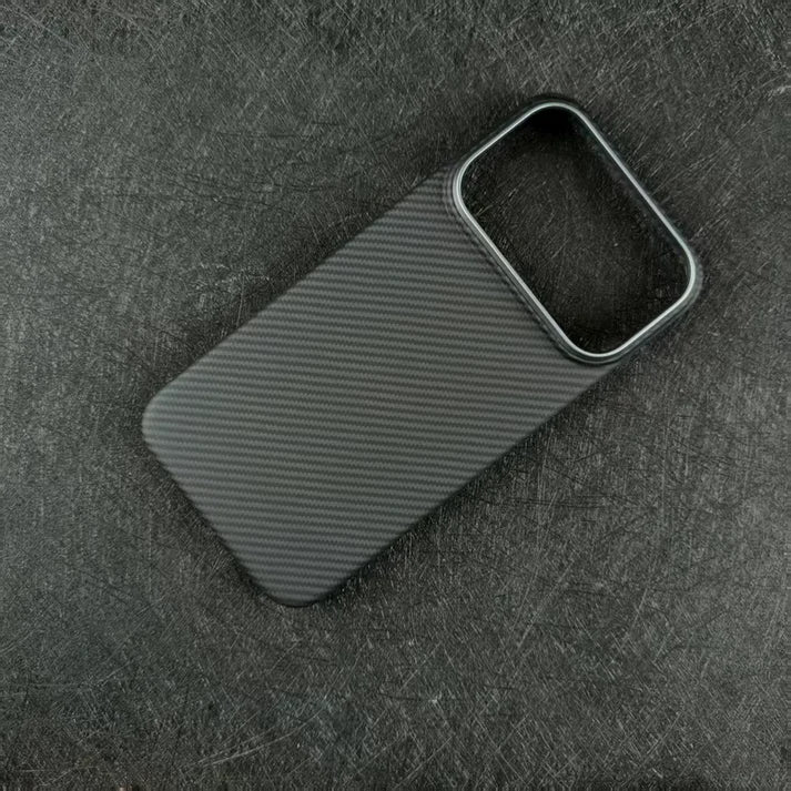 Premium Aramid Fiber Case – iPhone 17 Pro