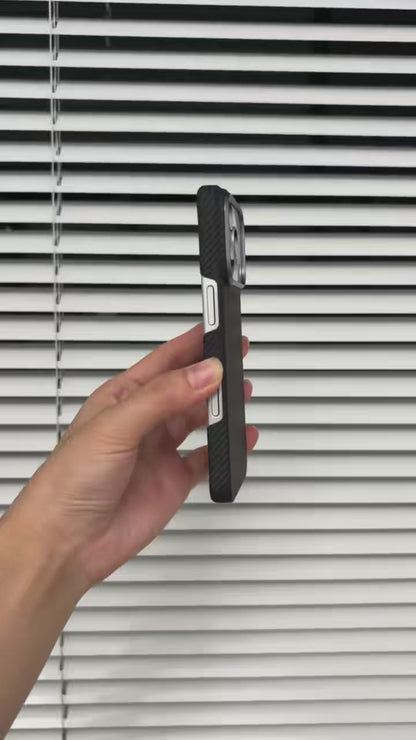 Premium Aramid Fiber Case – iPhone 17 Pro